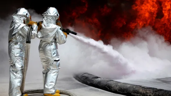 Cara Disinfektan Mandiri Dengan Sprayer Alat Semprot Tanaman